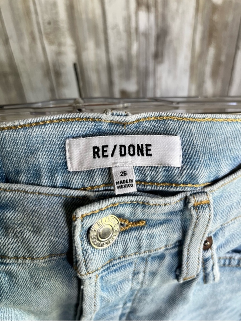 RE/DONE 80s Slim Straight Distressed Light Wash Jeans Size 26 - Picture 9 of 9